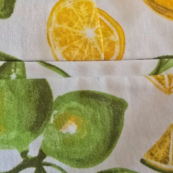 Isaac Mizrahi Lemon Lime Shorts - Picture 6 of 7